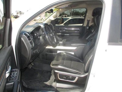 2019 RAM 1500 Laramie Crew Cab SWB 4WD