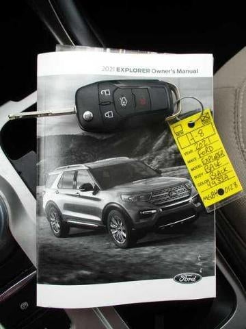 2021 Ford Explorer Base