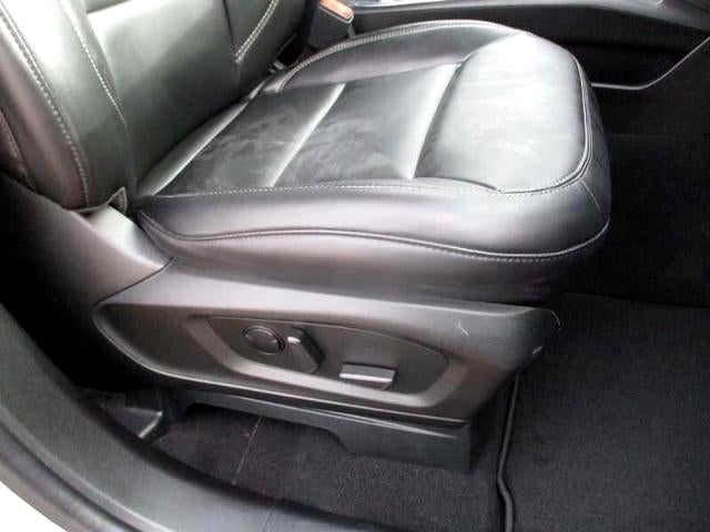 2023 Ford Explorer XLT AWD