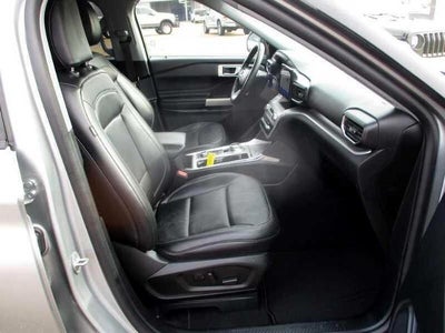 2023 Ford Explorer XLT AWD
