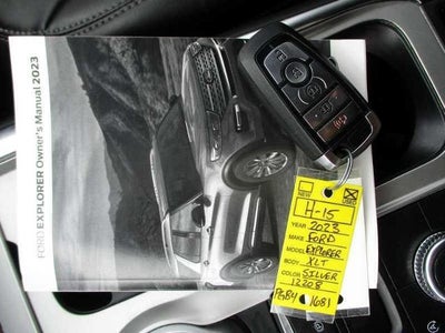 2023 Ford Explorer XLT AWD