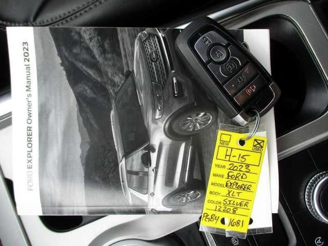 2023 Ford Explorer XLT AWD