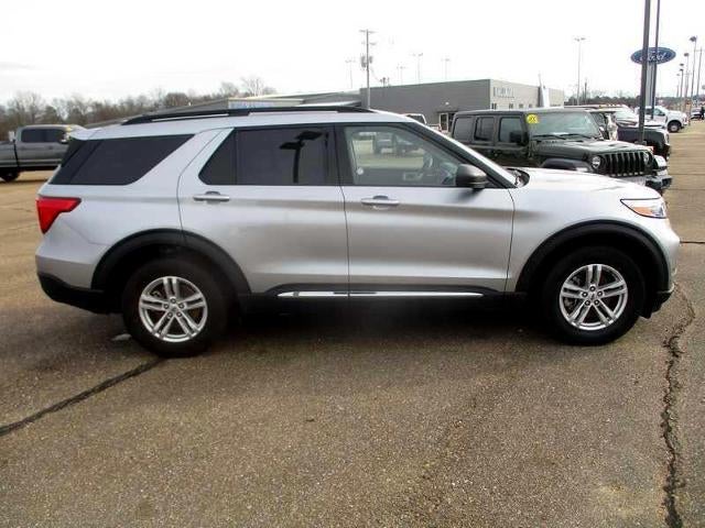 2023 Ford Explorer XLT AWD