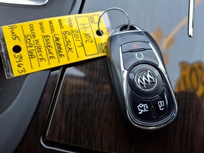 2017 Buick LaCrosse Essence