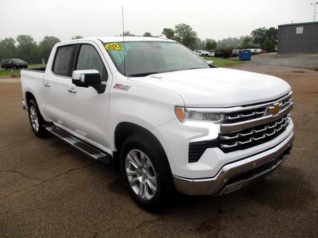 2023 Chevrolet Silverado 1500 LTZ Crew Cab 4WD