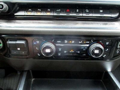 2023 Chevrolet Silverado 1500 LTZ Crew Cab 4WD