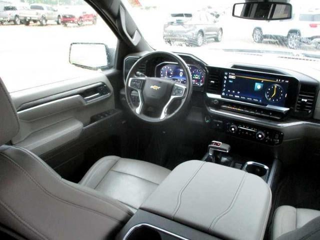 2023 Chevrolet Silverado 1500 LTZ Crew Cab 4WD