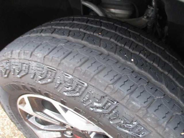 2025 GMC Yukon XL AT4 Ultimate 4WD