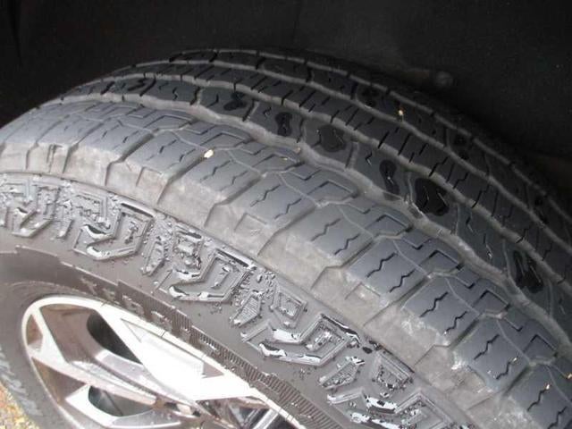 2025 GMC Yukon XL AT4 Ultimate 4WD