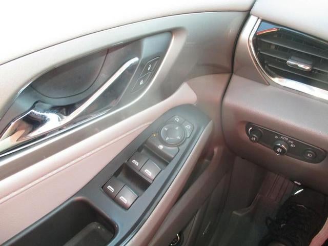 2020 Chevrolet Traverse LT Leather FWD