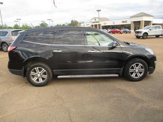 2017 Chevrolet Traverse 2LT FWD