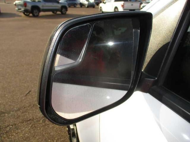 2022 GMC Canyon AT4 Crew Cab w/Cloth 4WD