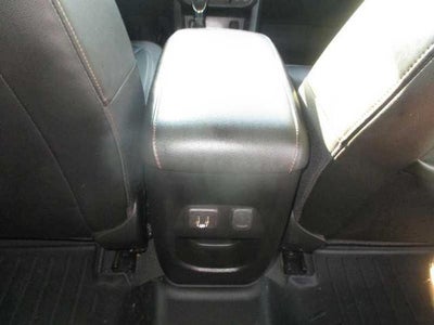 2022 GMC Canyon AT4 Crew Cab w/Cloth 4WD