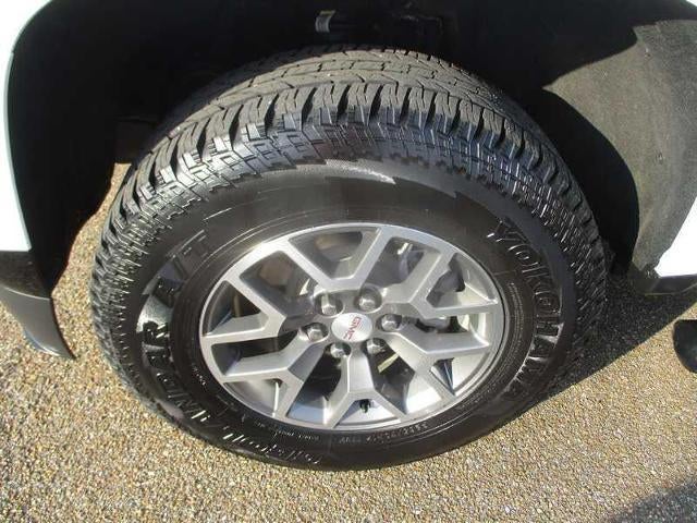 2022 GMC Canyon AT4 Crew Cab w/Cloth 4WD