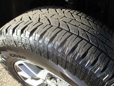 2022 GMC Canyon AT4 Crew Cab w/Cloth 4WD