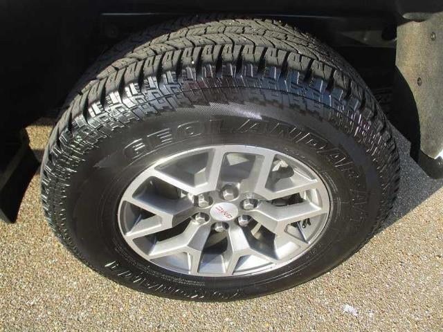 2022 GMC Canyon AT4 Crew Cab w/Cloth 4WD