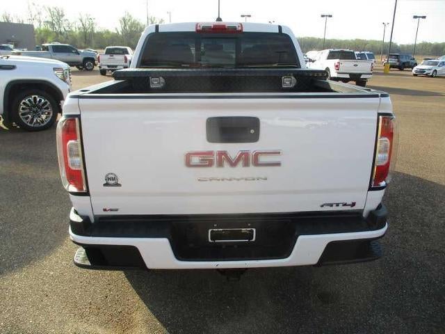 2022 GMC Canyon AT4 Crew Cab w/Cloth 4WD