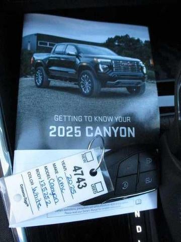 2025 GMC Canyon Elevation