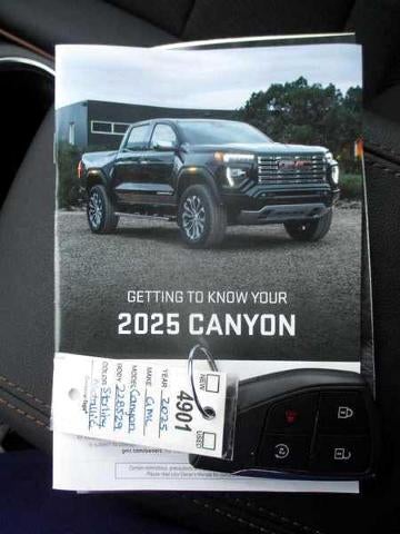 2025 GMC Canyon AT4