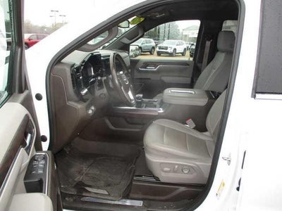 2022 GMC Sierra 1500 SLT Crew Cab 4WD