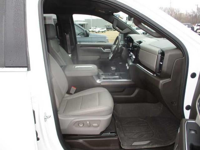 2022 GMC Sierra 1500 SLT Crew Cab 4WD