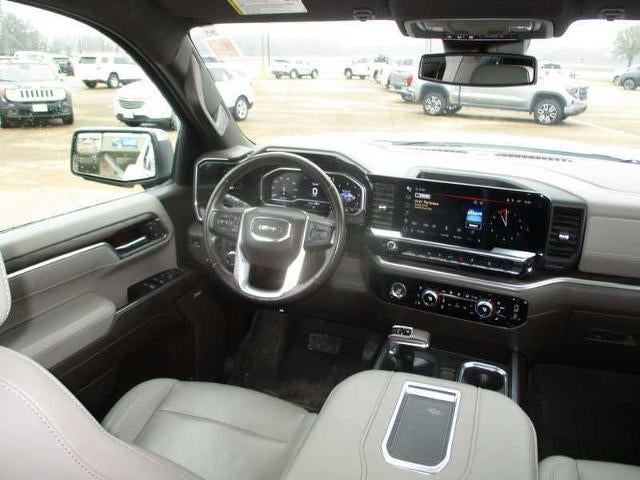 2022 GMC Sierra 1500 SLT Crew Cab 4WD