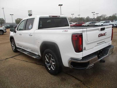 2022 GMC Sierra 1500 SLT Crew Cab 4WD