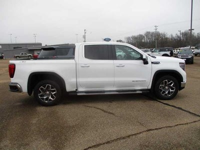2022 GMC Sierra 1500 SLT Crew Cab 4WD