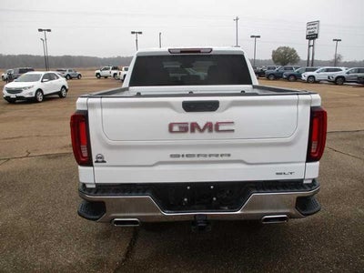 2022 GMC Sierra 1500 SLT Crew Cab 4WD
