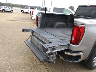 2023 GMC Sierra 1500 SLT Crew Cab 4WD