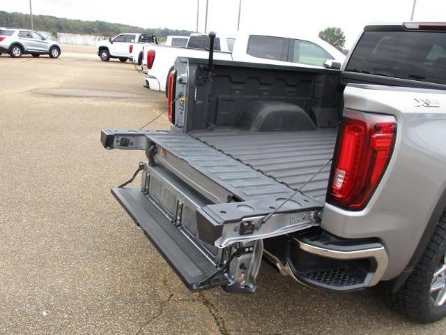 2023 GMC Sierra 1500 SLT Crew Cab 4WD