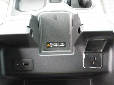 2023 GMC Sierra 1500 SLT Crew Cab 4WD