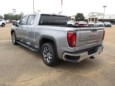 2023 GMC Sierra 1500 SLT Crew Cab 4WD