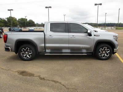 2023 GMC Sierra 1500 SLT Crew Cab 4WD