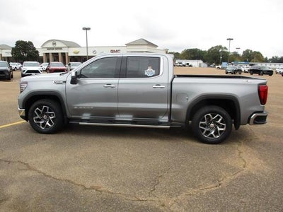 2023 GMC Sierra 1500 SLT Crew Cab 4WD