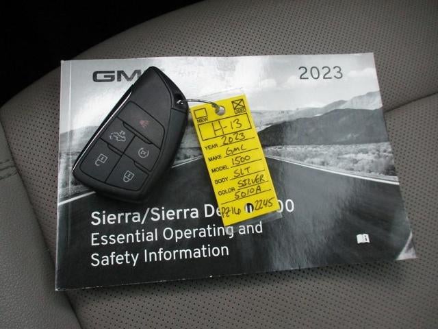 2023 GMC Sierra 1500 SLT Crew Cab 4WD