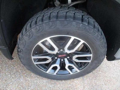 2024 GMC Sierra 1500 AT4 Crew Cab 4WD