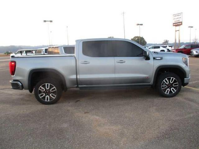 2024 GMC Sierra 1500 AT4 Crew Cab 4WD