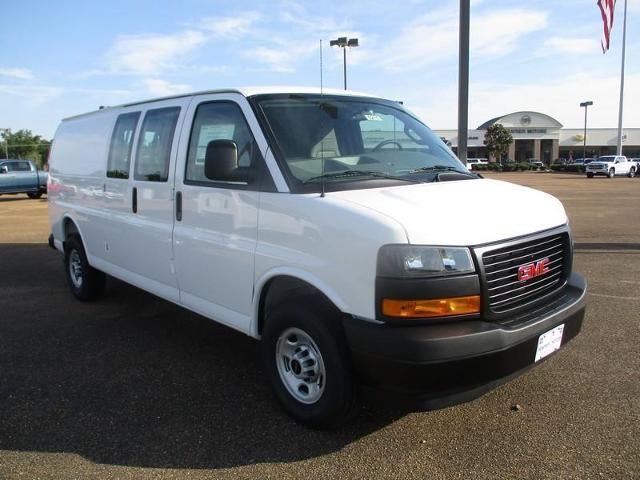 2026 GMC Savana Cargo Base