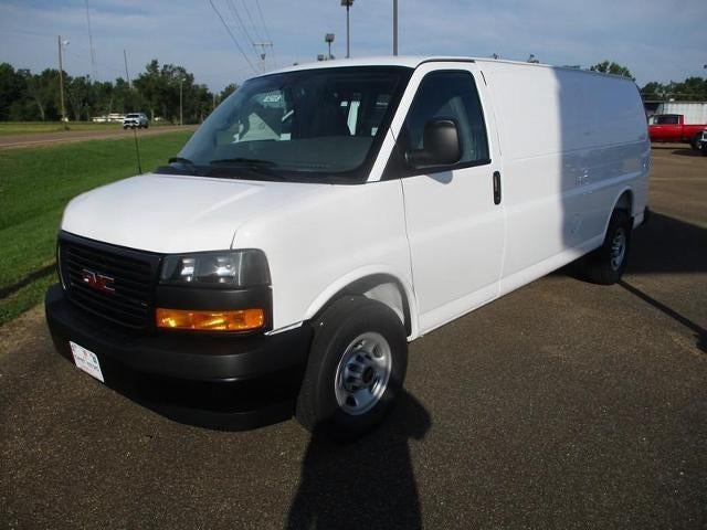 2026 GMC Savana Cargo Base