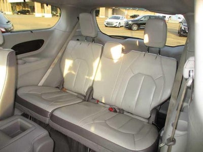 2019 Chrysler Pacifica Touring-L Plus