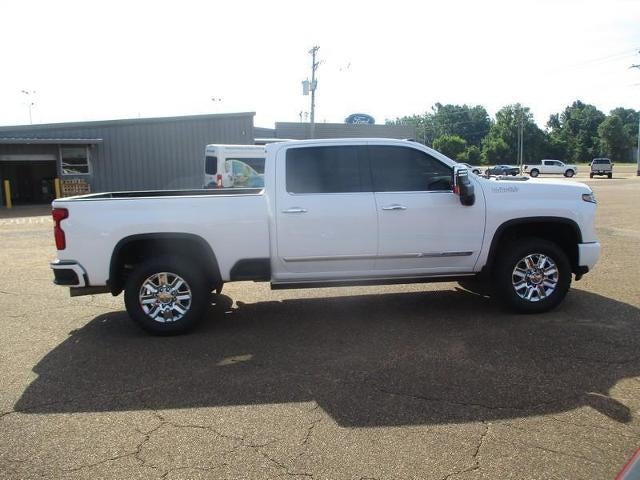 2024 Chevrolet Silverado 2500 HD High Country Crew Cab Short Box 4WD