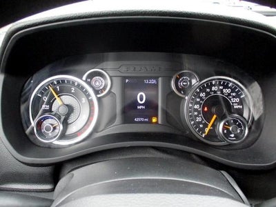 2020 RAM 2500 Big Horn 4x4 Crew Cab 6'4" Box