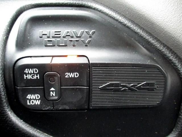 2020 RAM 2500 Big Horn 4x4 Crew Cab 6'4" Box