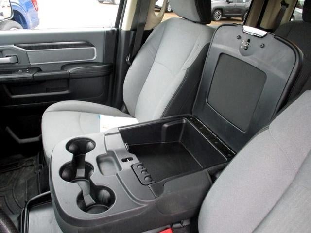 2020 RAM 2500 Big Horn 4x4 Crew Cab 6'4" Box