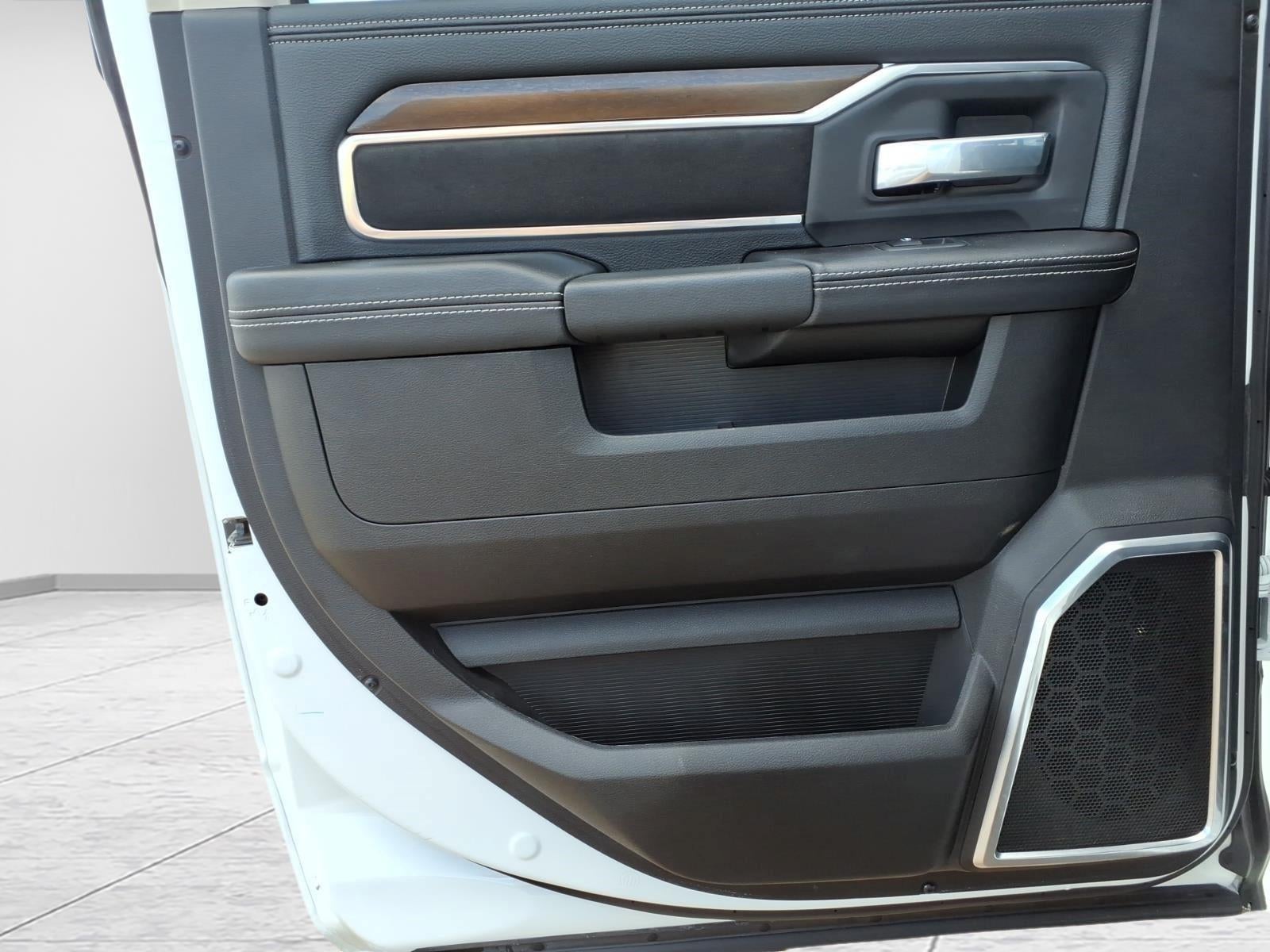 2024 RAM 2500 Laramie Crew Cab SWB 4WD