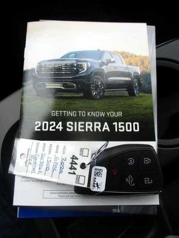 2024 GMC Sierra 1500 SLE