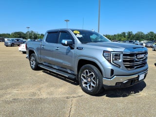 2024 GMC Sierra 1500 SLT Crew Cab 4WD