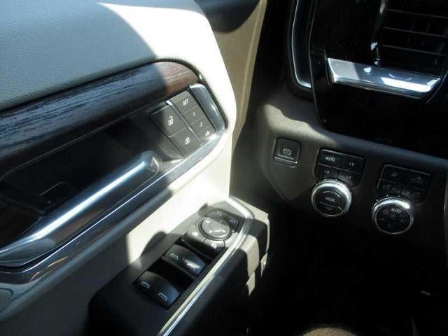 2025 GMC Sierra 1500 SLT Crew Cab 4WD