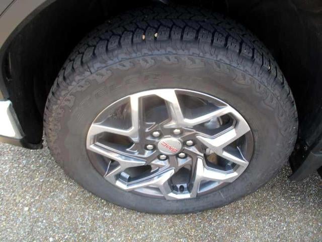 2025 GMC Sierra 1500 SLT Crew Cab 4WD